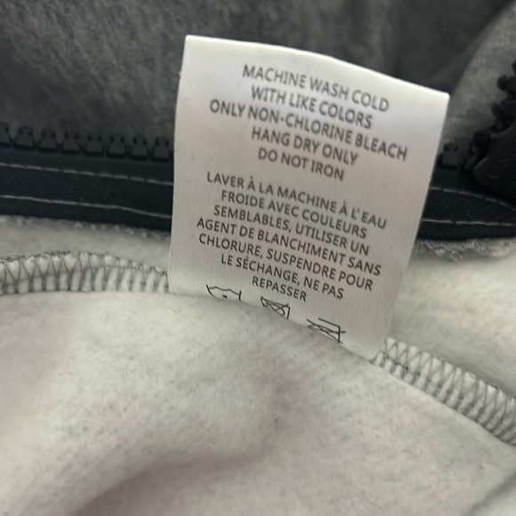 Tuxy - Picture 15 of 16